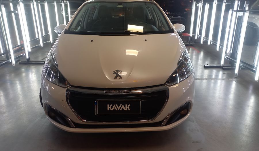 Peugeot 208 1.6 ALLURE Hatchback 2017