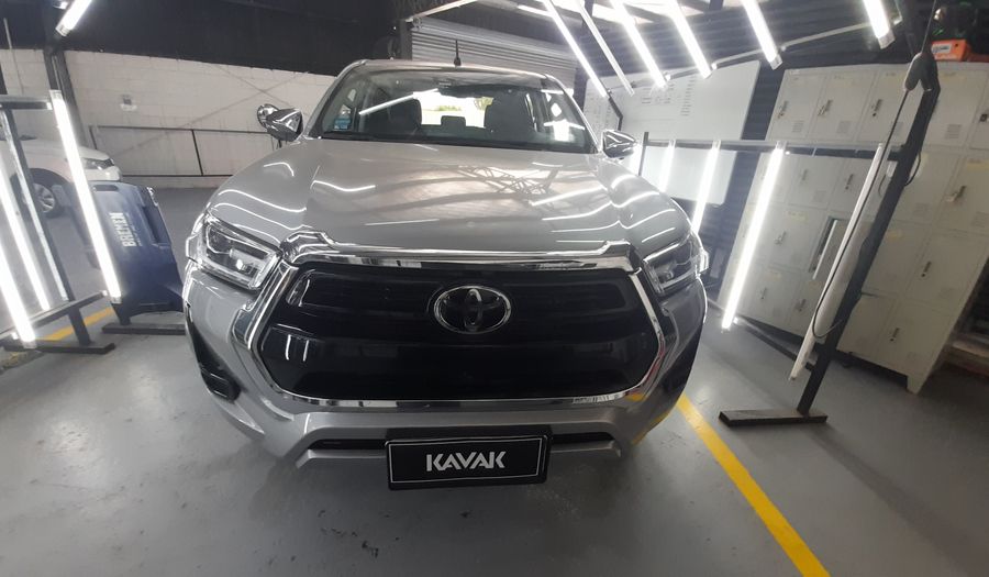 Toyota Hilux 2.8 TDI SRX AUTO 4WD C/D Pickup 2024
