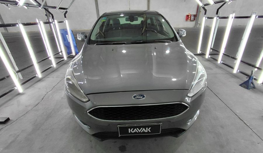 Ford Focus Iii 2.0 SE PLUS POWERSHIFT Hatchback 2016