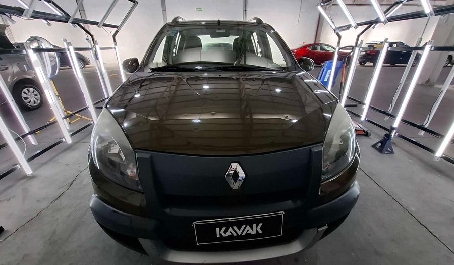 Renault Sandero Stepway 1.6 STEPWAY PRIVILEGE NAV Hatchback 2013