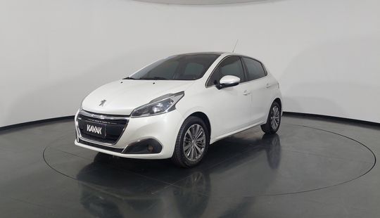 Peugeot • 208