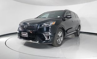 Kia • Sorento