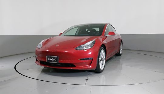 Tesla • Model 3