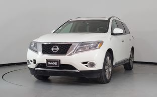 Nissan • Pathfinder