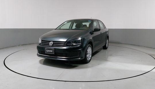 Volkswagen • Vento