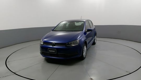 Volkswagen • Polo