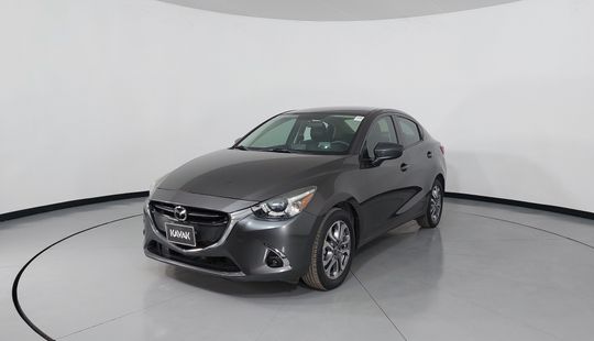 Mazda • Mazda 2