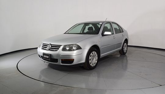 Volkswagen • Jetta Clasico