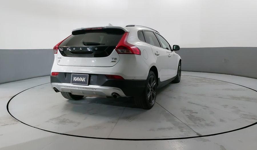 Volvo V40 2.5 T5 INSPIRATION AT 4WD Hatchback 2014