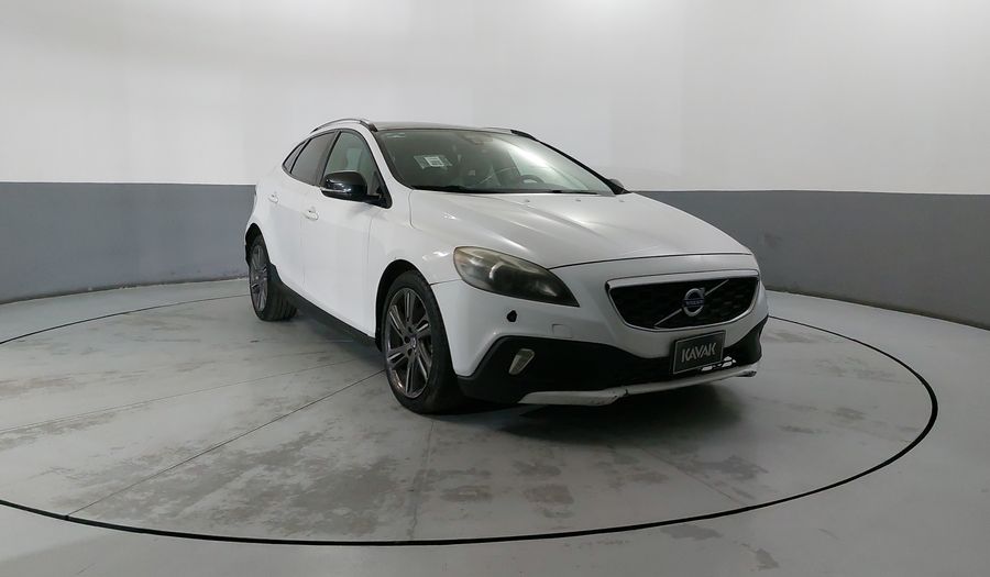 Volvo V40 2.5 T5 INSPIRATION AT 4WD Hatchback 2014