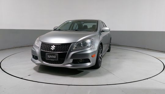 Suzuki • Kizashi