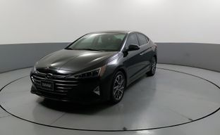 Hyundai • Elantra