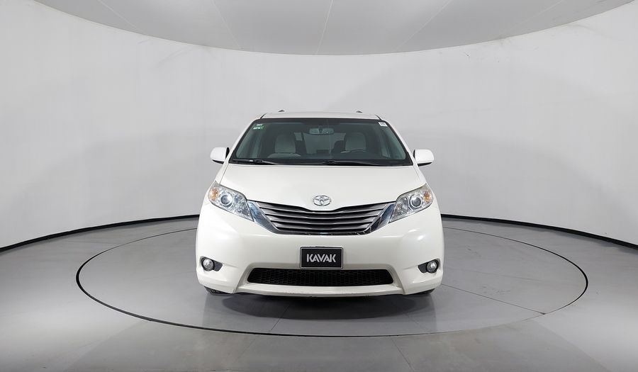 Toyota Sienna 3.5 XLE AT Minivan 2017