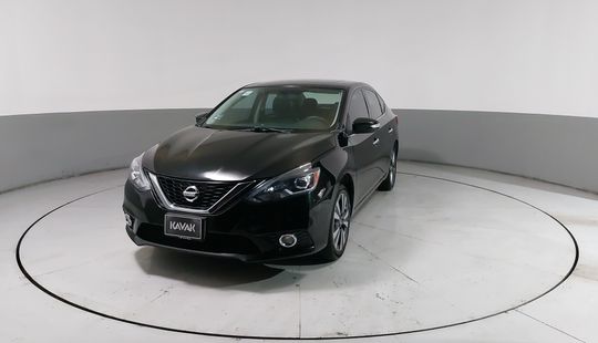 Nissan • Sentra