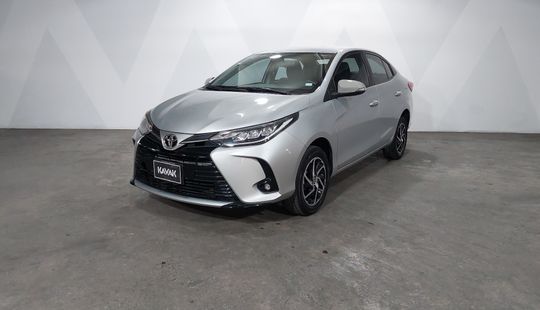 Toyota • Yaris