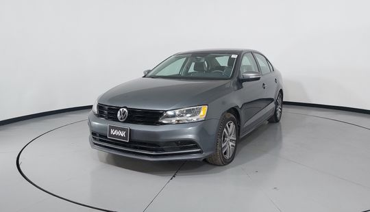 Volkswagen • Jetta