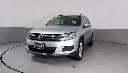 Volkswagen • Tiguan