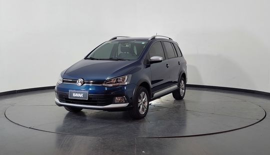 Volkswagen • Suran Cross