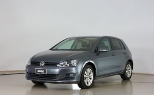 Volkswagen • Golf