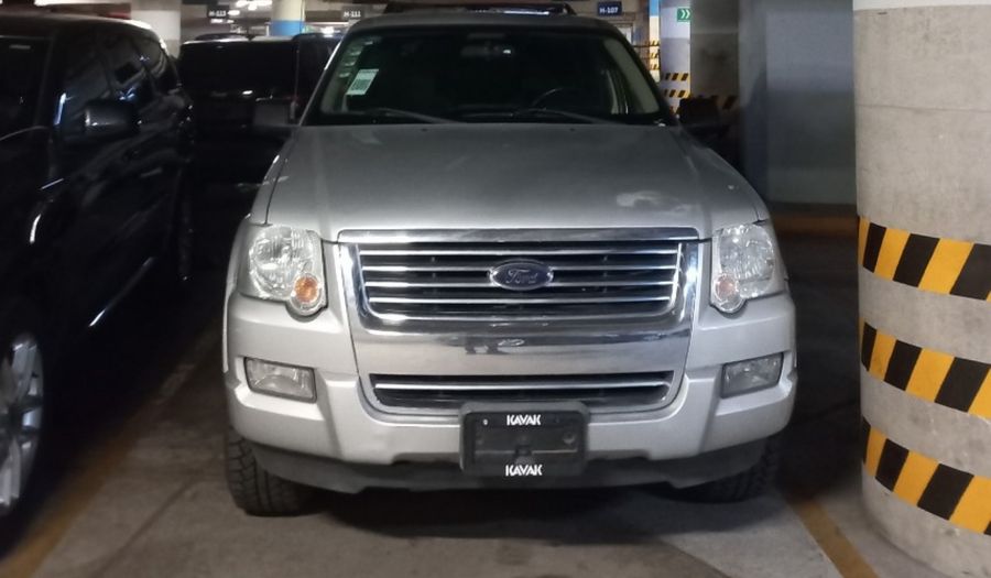 Ford Explorer 4.0 XLT BASE 4X2 V6 TELA AT Suv 2010