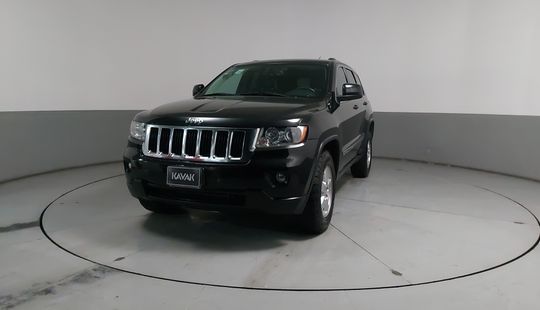 Jeep • Grand Cherokee