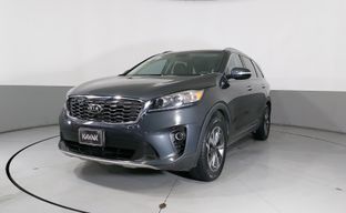 Kia • Sorento