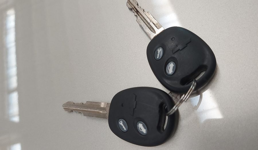 Chevrolet Aveo 1.6 LS Sedan 2013