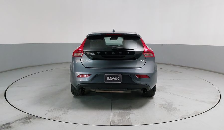 Volvo V40 2.0 SPORT AT T4 Hatchback 2016