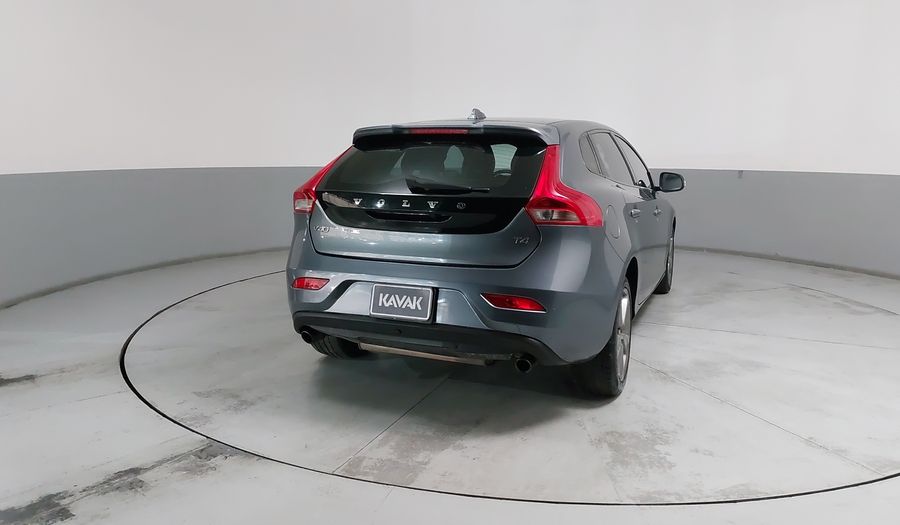 Volvo V40 2.0 SPORT AT T4 Hatchback 2016