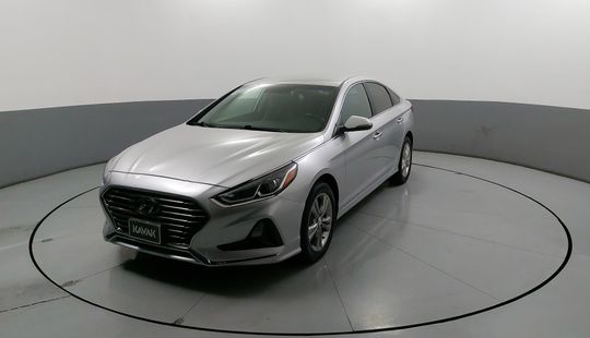 Hyundai • Sonata