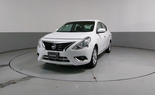 Nissan • Versa