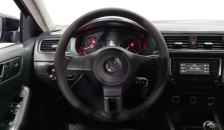 Volkswagen Jetta 2.5 TRENDLINE MT Sedan 2014