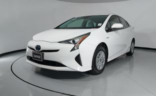 Toyota • Prius