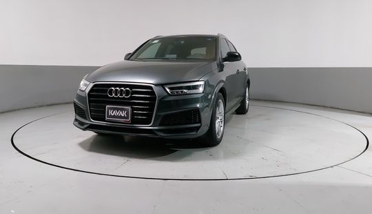 Audi • Q3