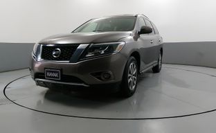 Nissan • Pathfinder