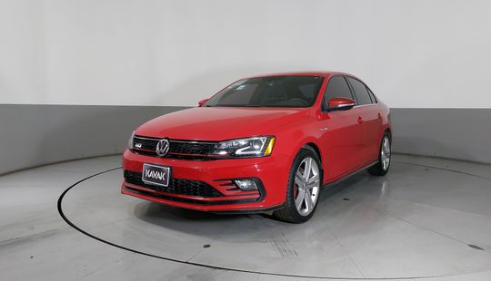 Volkswagen • Jetta