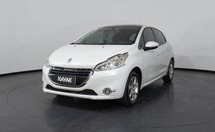 Peugeot • 208