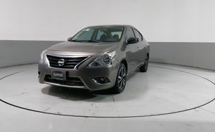 Nissan • Versa