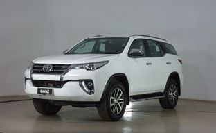 Toyota • Fortuner