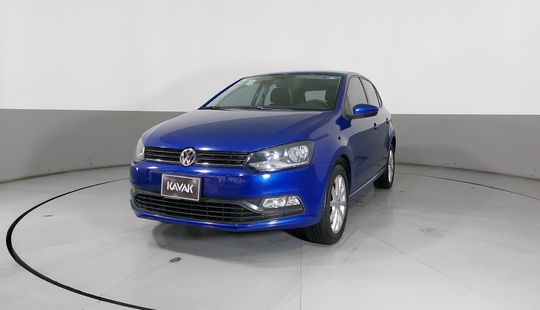 Volkswagen • Polo