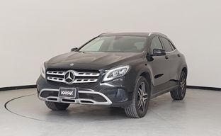 Mercedes Benz • Clase GLA