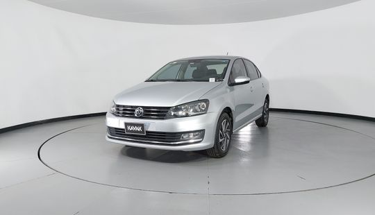 Volkswagen • Vento