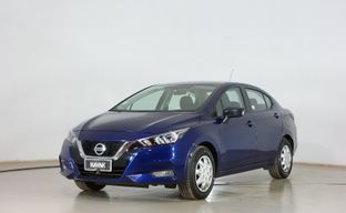 Nissan • Versa