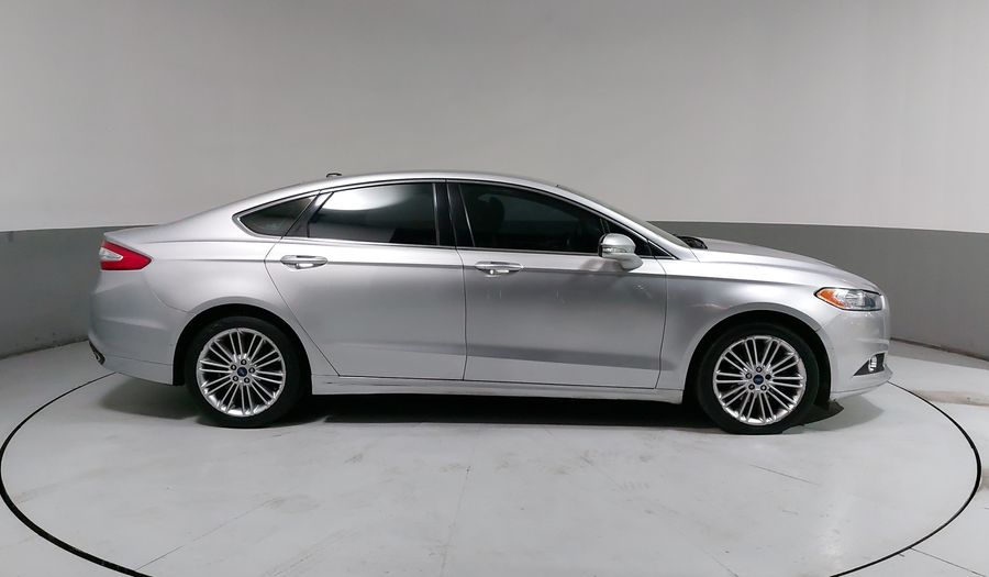 Ford Fusion 2.0 GTDI SE LUXURY AT Sedan 2015