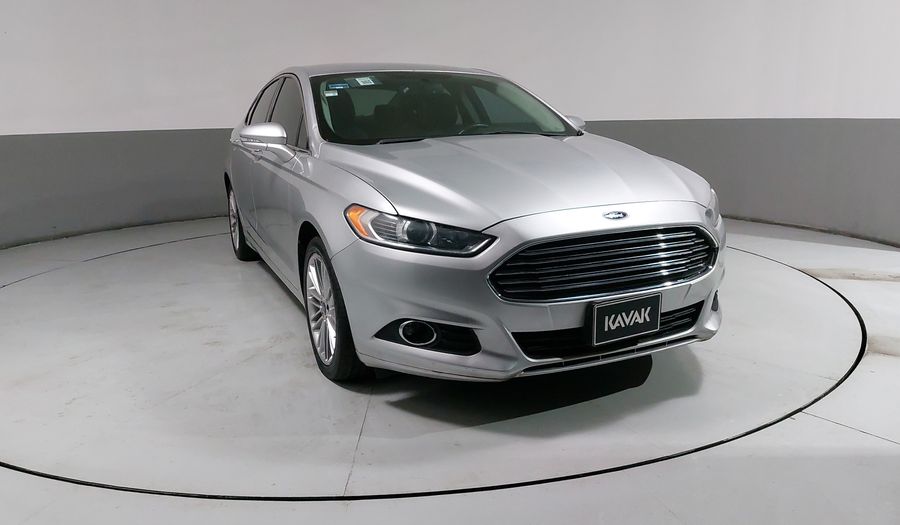 Ford Fusion 2.0 GTDI SE LUXURY AT Sedan 2015