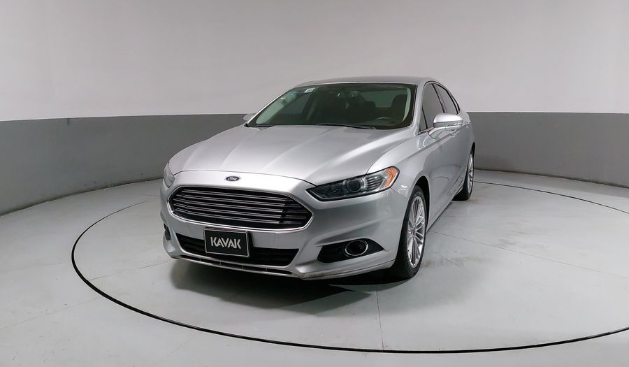 Ford Fusion 2.0 GTDI SE LUXURY AT Sedan 2015