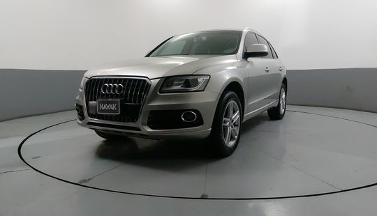 Audi • Q5