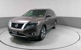 Nissan • Pathfinder