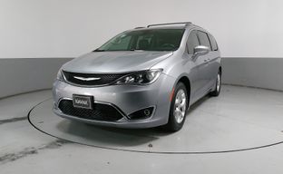 Chrysler • Pacifica