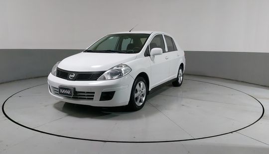 Nissan • Tiida